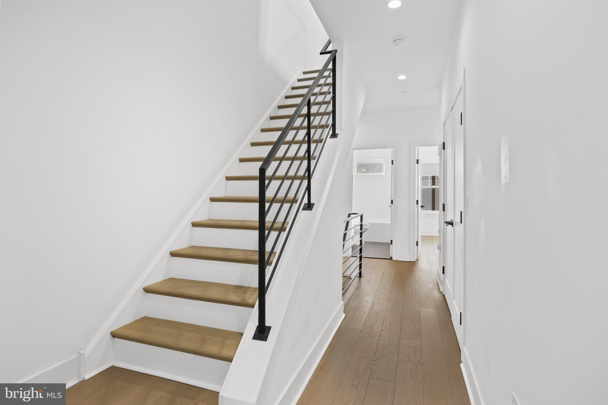 TORRESDALE MANOR - Residential
