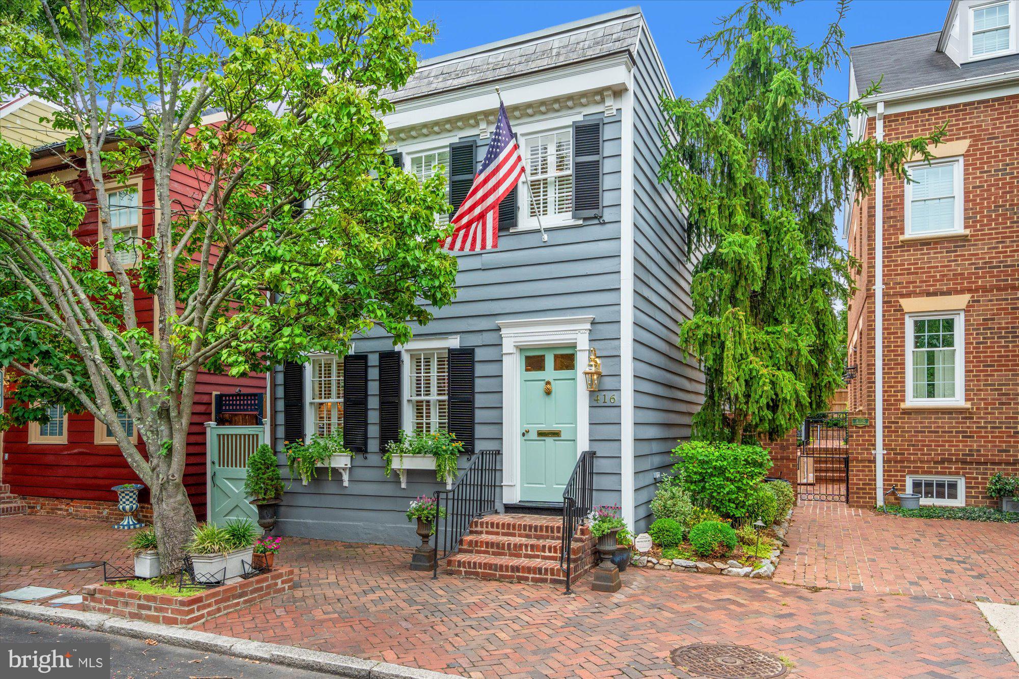 416 S ROYAL STREET