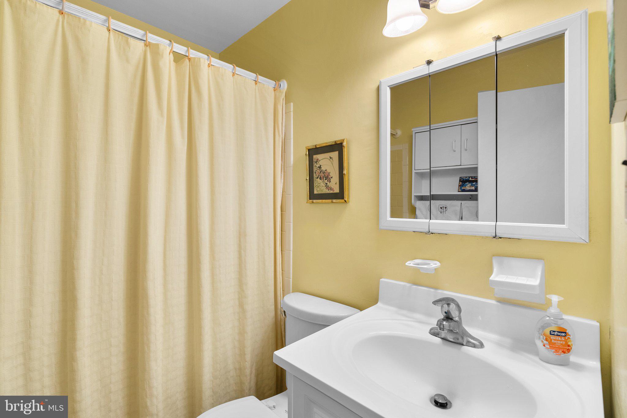 GREENWOOD HILL - Residential