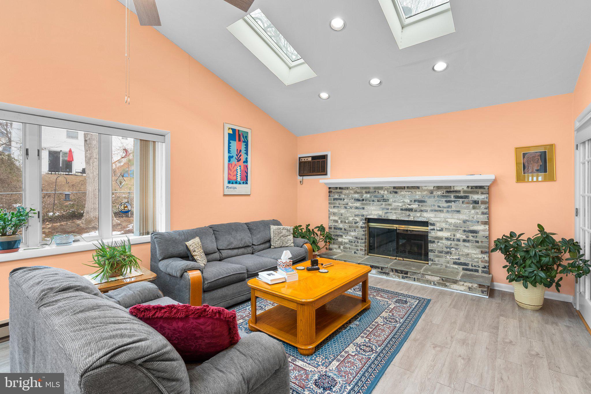 GREENWOOD HILL - Residential