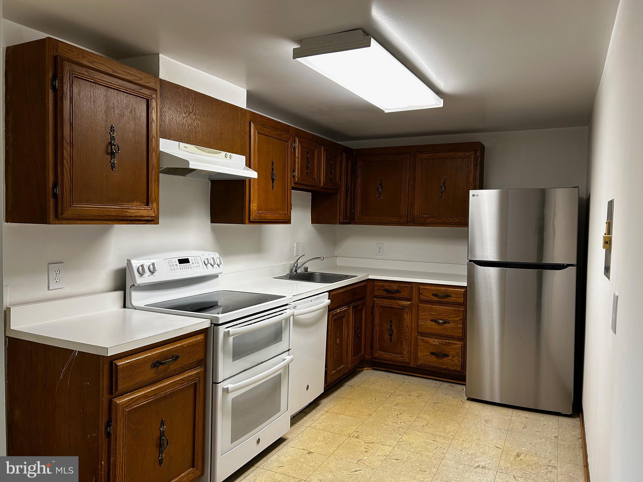 THE ELIZABETH - Residential