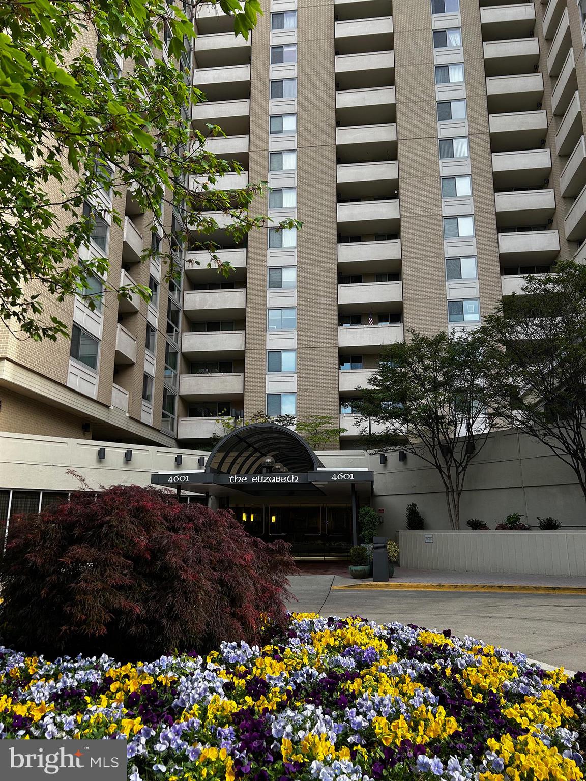THE ELIZABETH - Residential