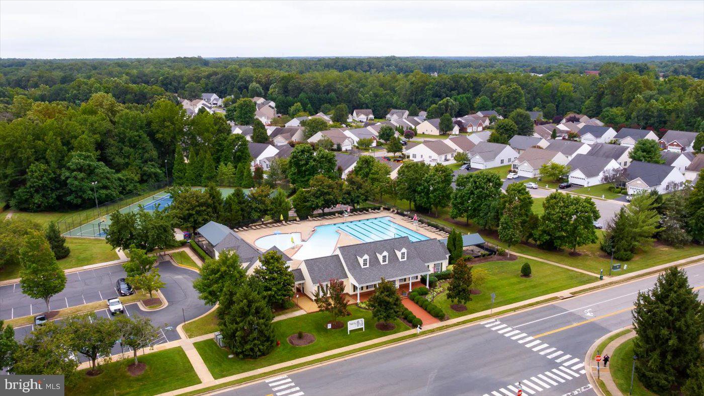 SALEM FIELDS - Residential