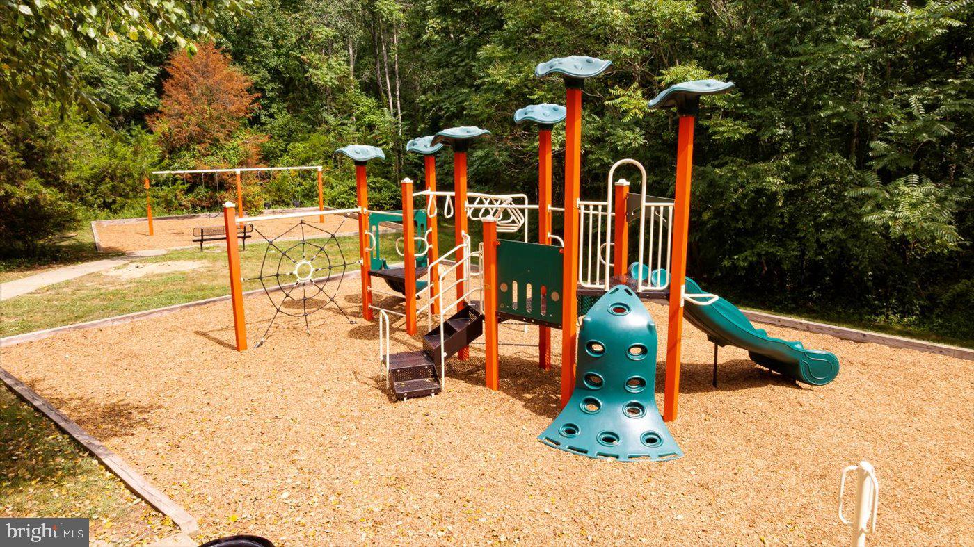 SALEM FIELDS - Residential