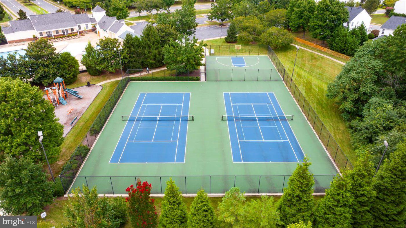 SALEM FIELDS - Residential