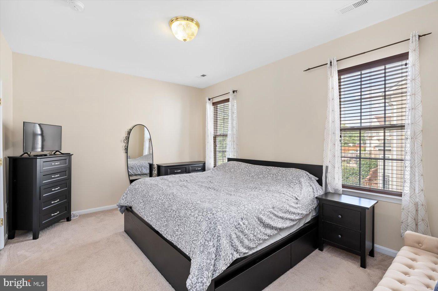 SALEM FIELDS - Residential