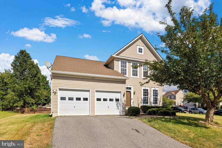 AMAZING 5 BEDROOM NESTLED IN QUIET CUL-DA-SAC, ON AN AWESOME CORNE3R LOT! LOCATED IN SOUGHT AFTER SALEM FIELDS -- SHOWS LIKE A MODLE HOME! EASY DRIVE TO RT 3,  RT 208, AND ONLY 10 MINUTE DRIVE TO I-95!  NEWLY ENTIRE UPDATED KITCHEN THAT FEATURES 42IN CABINETS, GRANITE COUNTERS, STAINLESS STEEL APPLIANCES, FARM SINK & GAS COOKING! BRAND NEW BUILT INS, GREAT FOR A LARGE PANTRY, CHINA STORAGE, YOU NAME IT!  SPECTACULAR PRIMARY SUITE FEATURING WALK IN CLOSET, AND ALL NEW PRIMARY BATH FEATURING DUAL VANITIES, CERAMIC TILE FLOORING, AND LARGE WALK IN SHOWER WITH FRAMELESS SHOWER DOOR & HUGE WATERFALL SHOWER HEAD. NEWLY FULLY FINISHED BASEMENT THAT FEATURES THE HOMES 5TH BEDROOM, AS WELL AS LARGE REC ROOM AND STORAGE UTILITY ROOM. GREAT SIZED PAVED DRIVEWAY LEADING TO LARGE 2 CAR GARAGE. ENJOY THE CONVENIENCE OF A  NEW HVAC SYSTEM (2024), NEW WATER HEATER IN 2018,  AND MORE. DO NOT WAIT, CALL TODAY AND SEE WHAT MORE THIS AMAZING HOME HAS TO OFFER YOU!