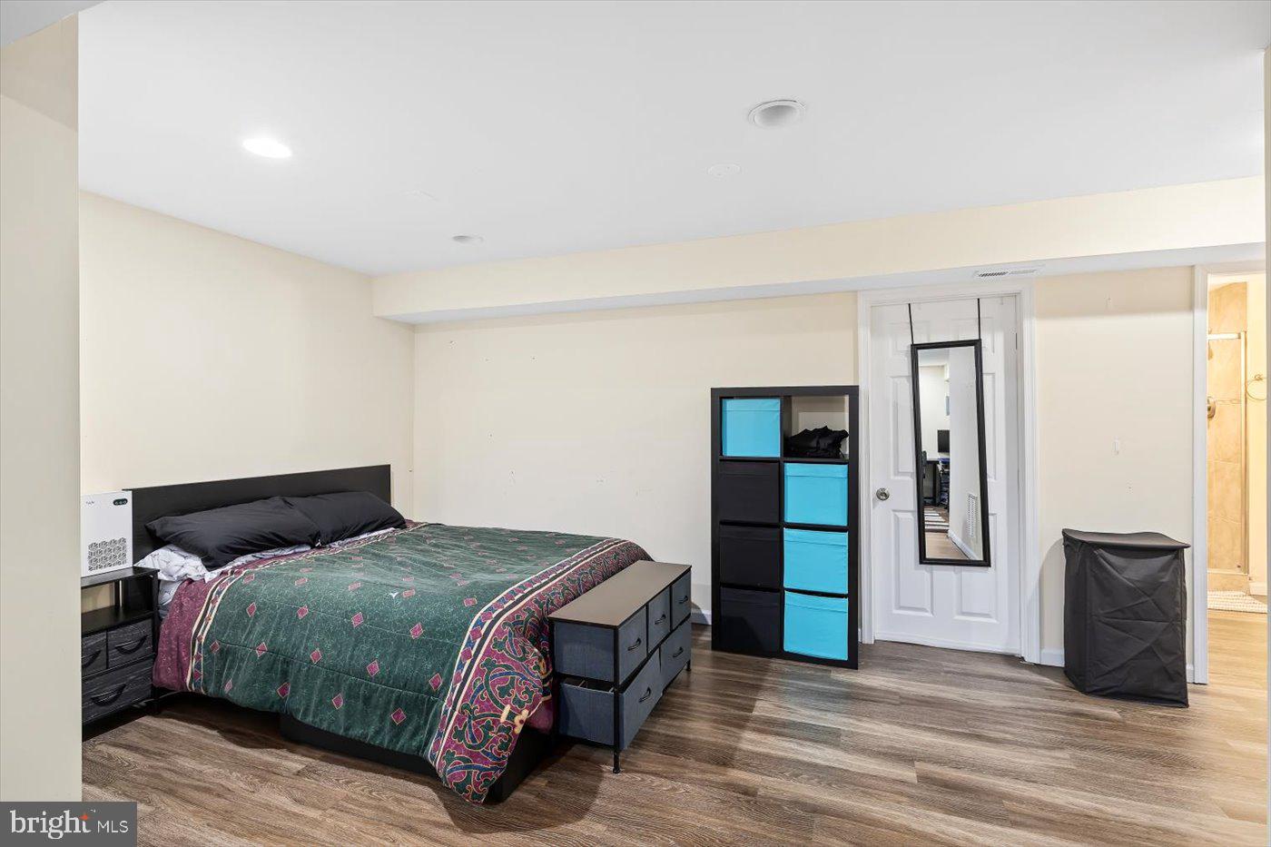 SALEM FIELDS - Residential