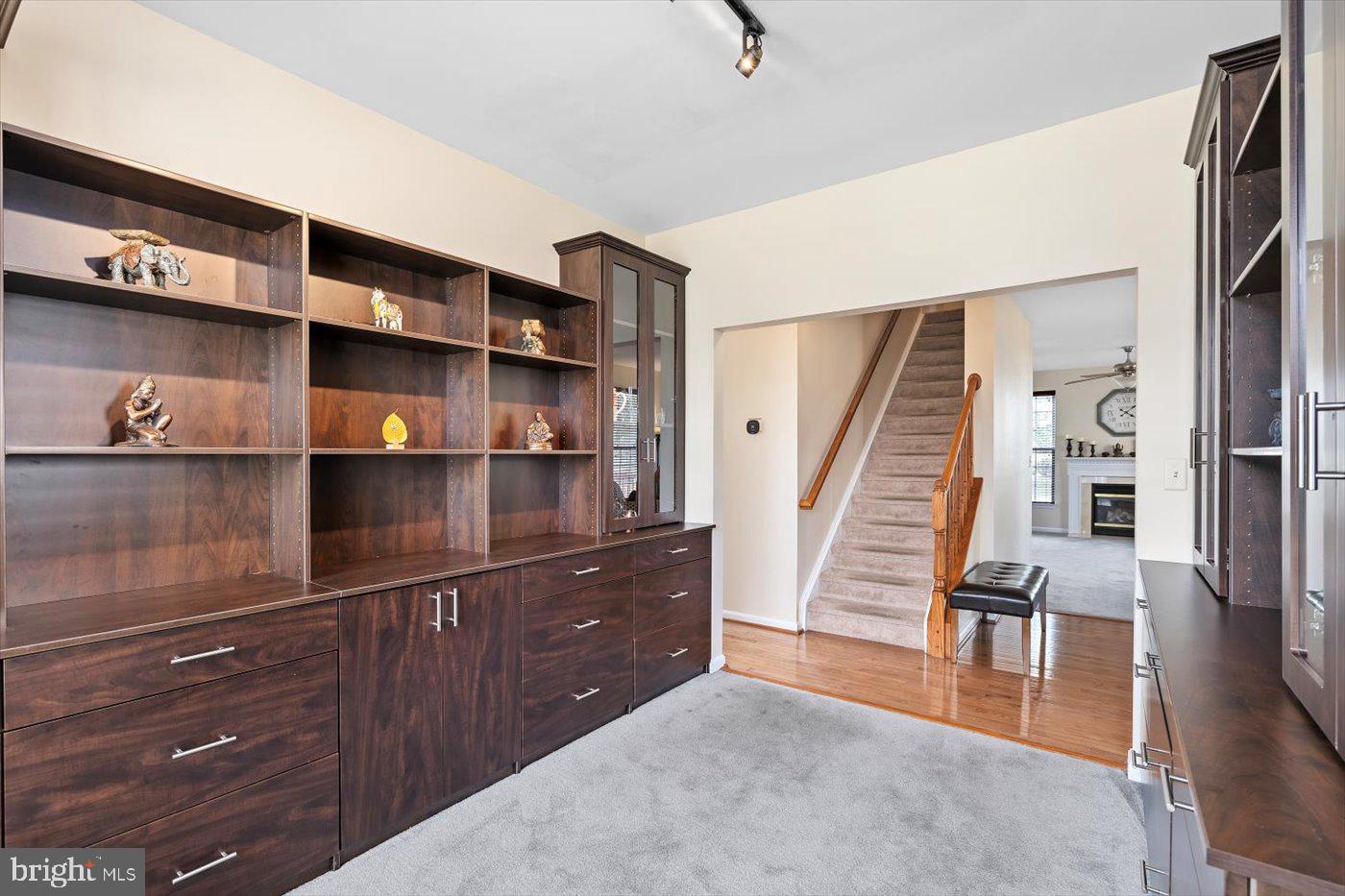 SALEM FIELDS - Residential