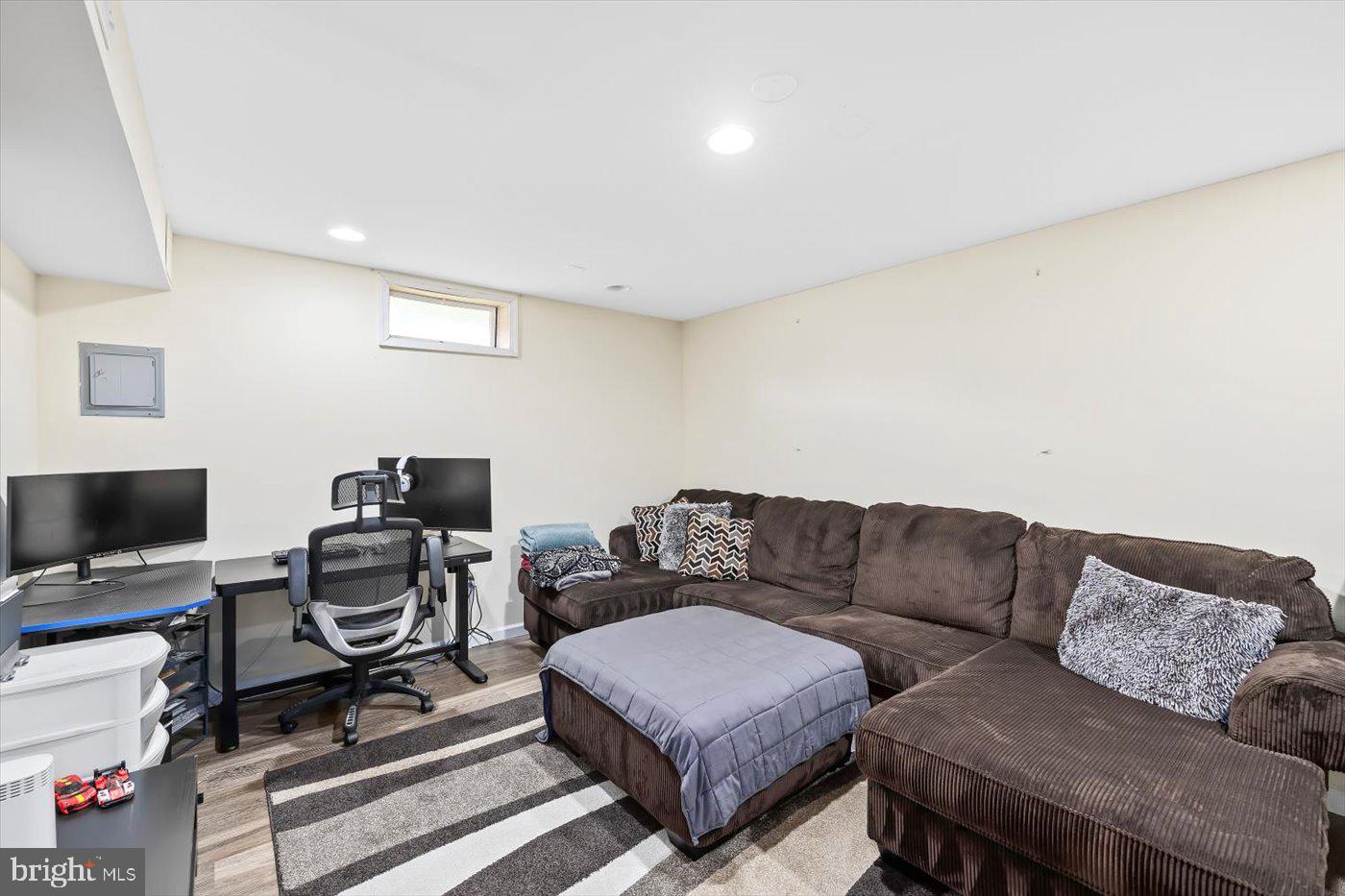 SALEM FIELDS - Residential