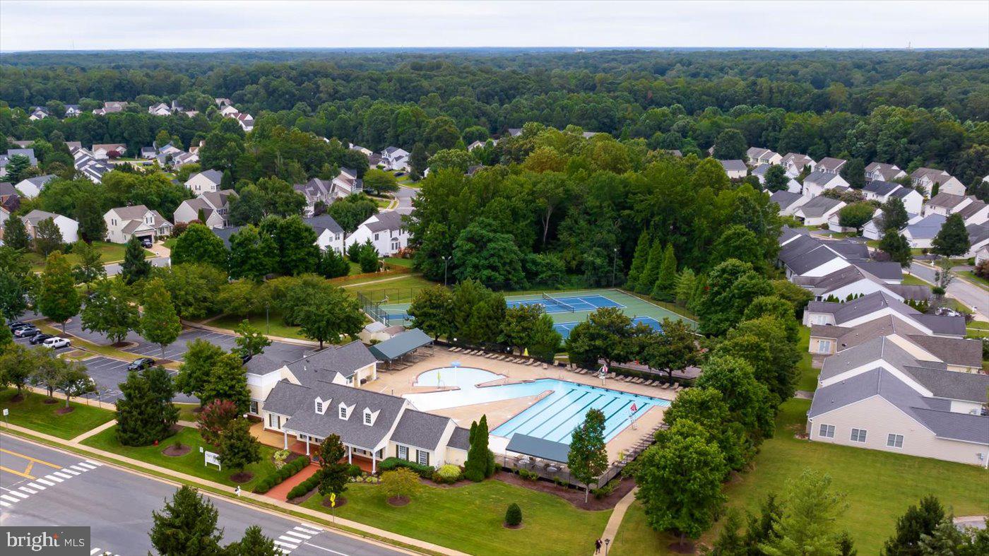 SALEM FIELDS - Residential