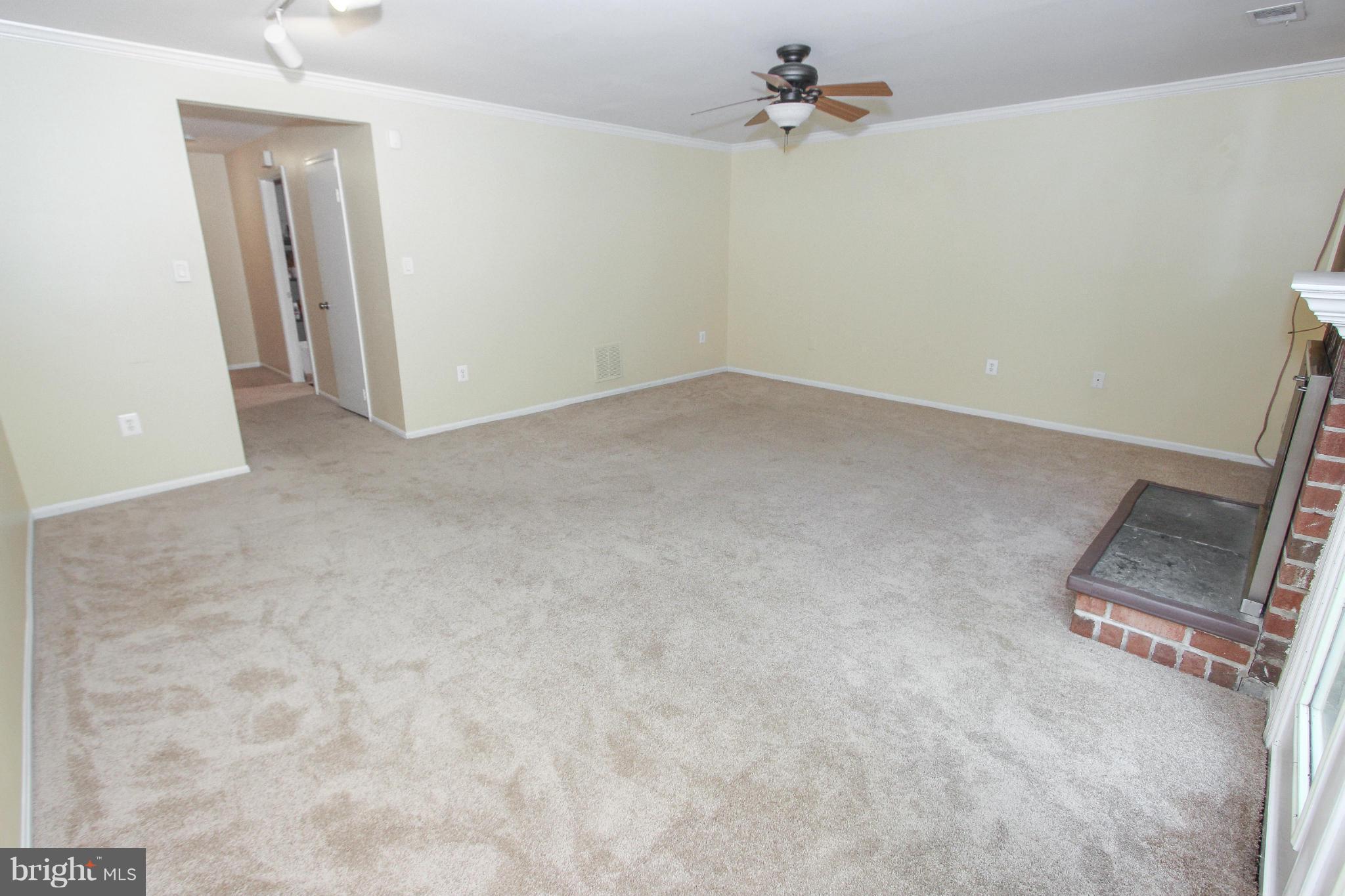 LAKEPOINTE - Residential