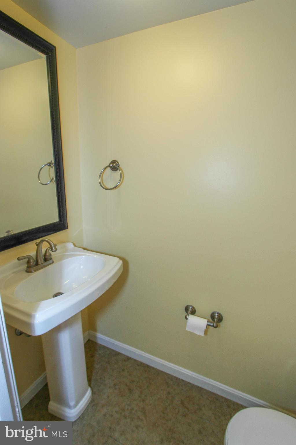 LAKEPOINTE - Residential