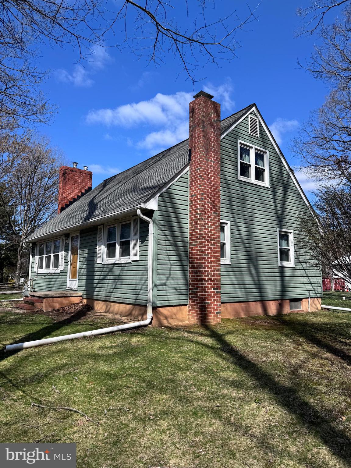 4564 MOUNTAIN ROAD