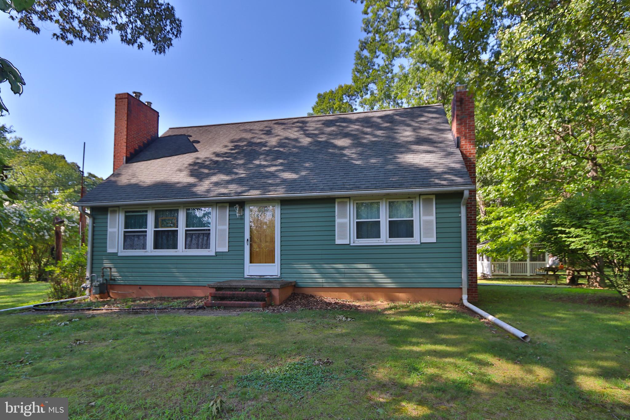 4564 MOUNTAIN ROAD