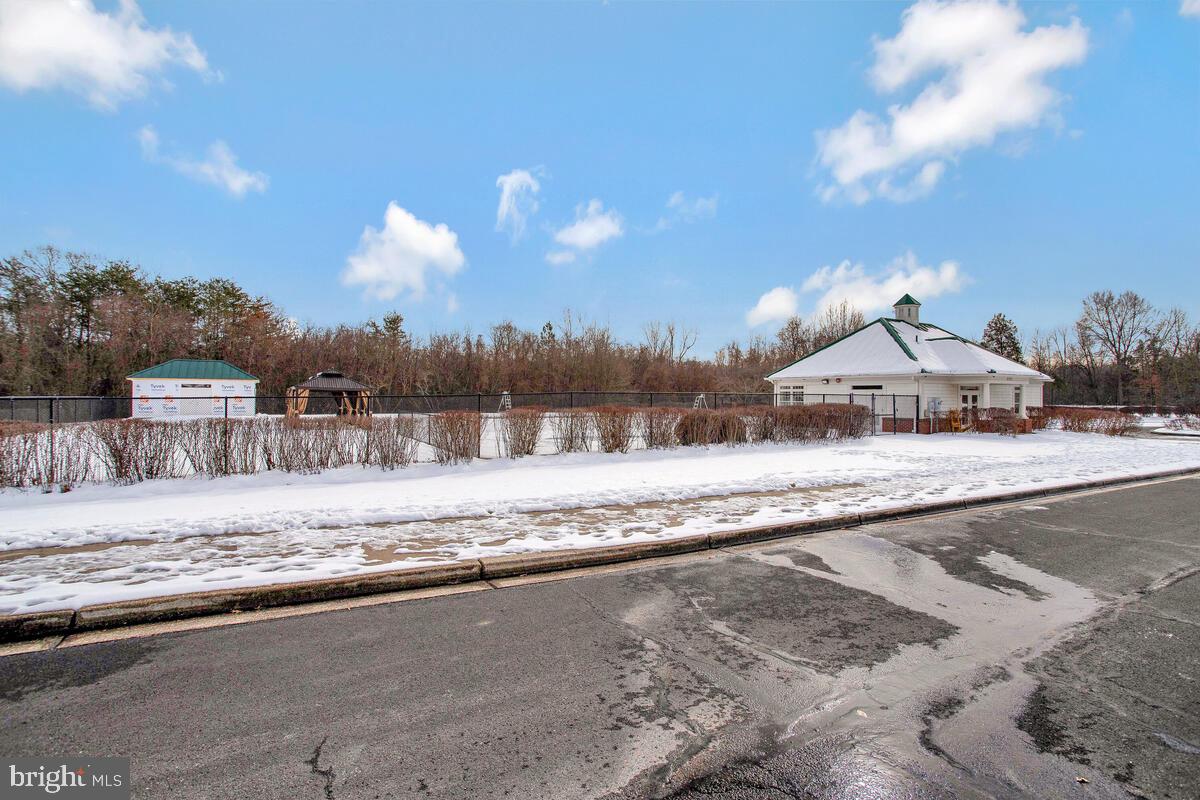 SADDLEBROOK WEST - Residential Lease