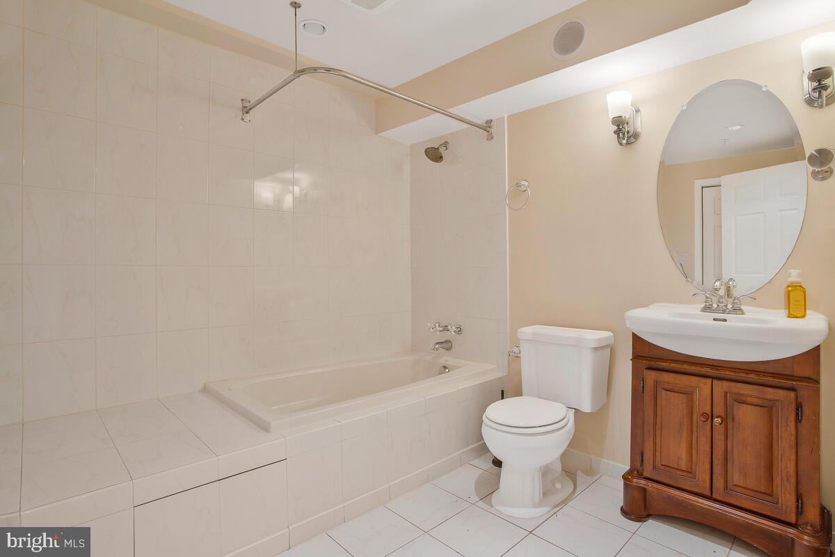 SADDLEBROOK WEST - Residential Lease