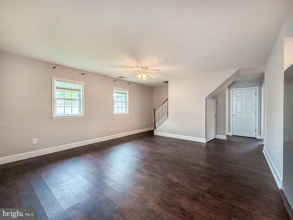 HOLLY HILL - Residential