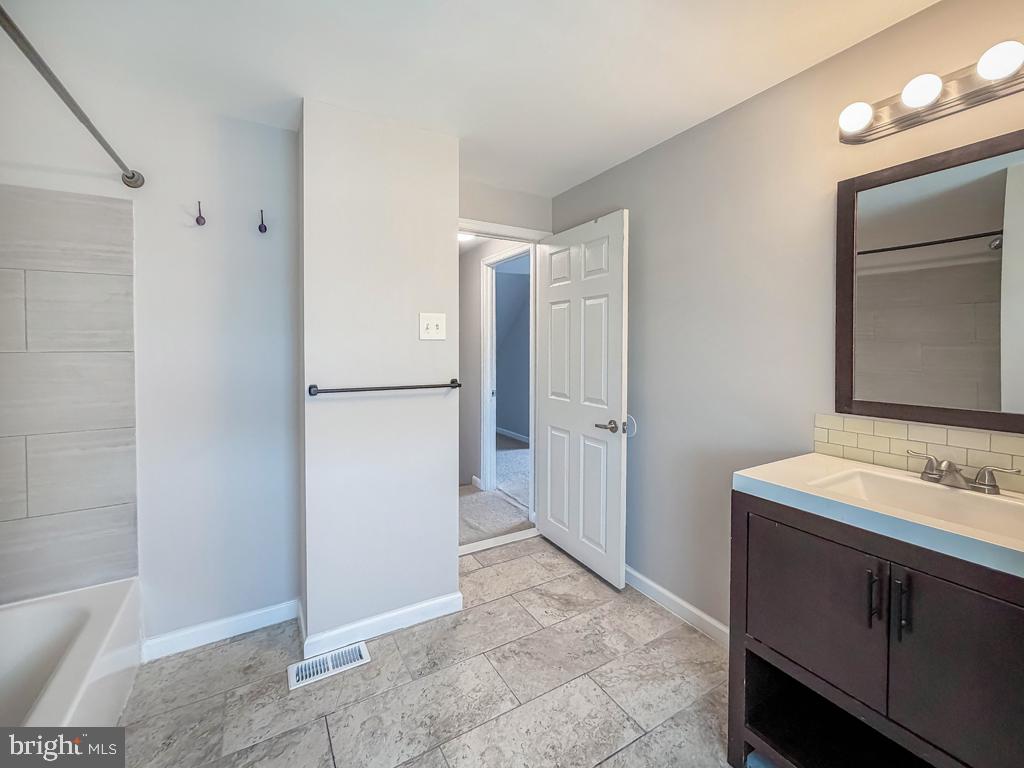 HOLLY HILL - Residential
