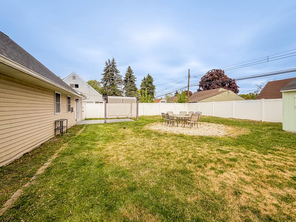 HOLLY HILL - Residential
