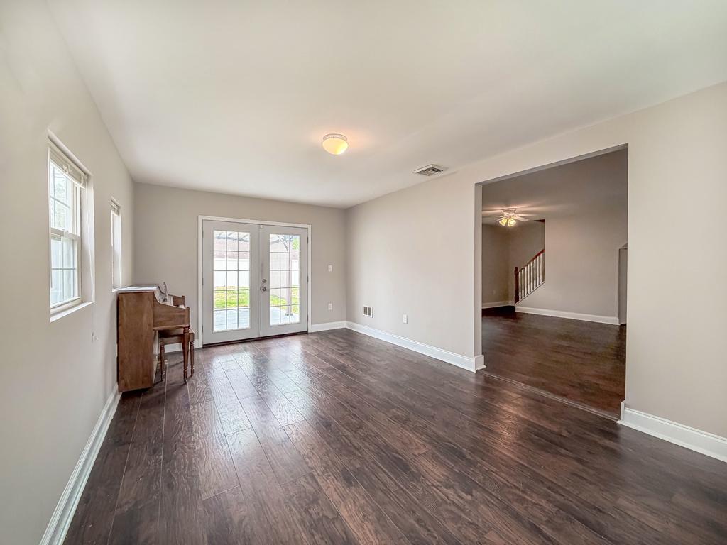 HOLLY HILL - Residential