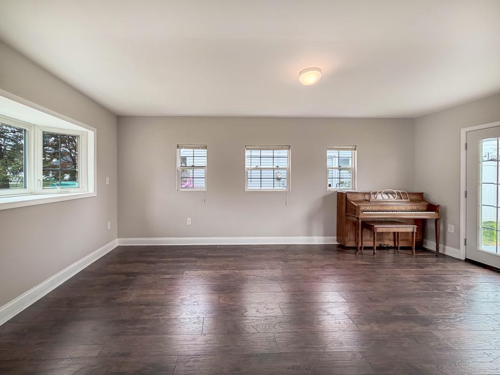 HOLLY HILL - Residential