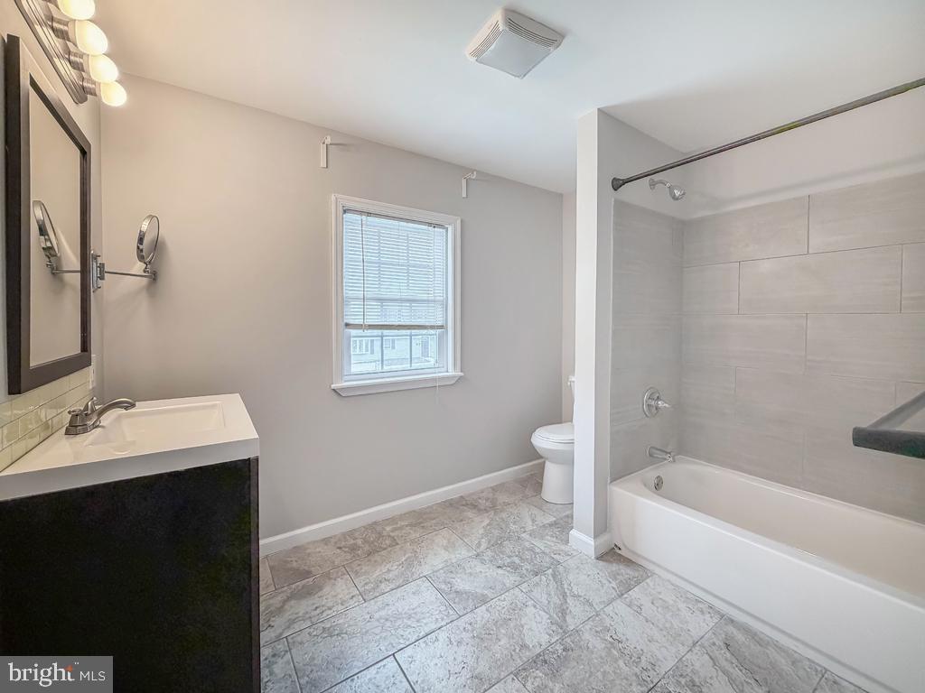 HOLLY HILL - Residential
