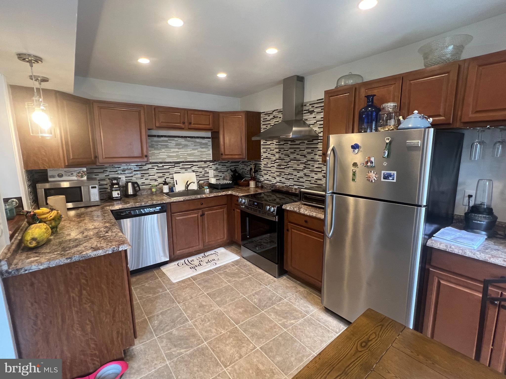 5200 HILLTOP DRIVE CC17