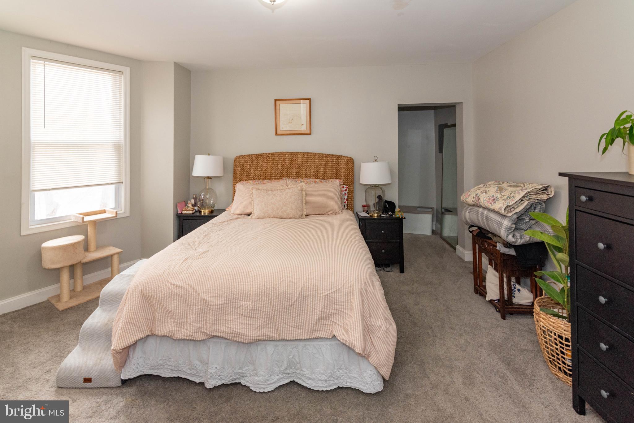 LIBERTY SQUARE - Commercial Sale