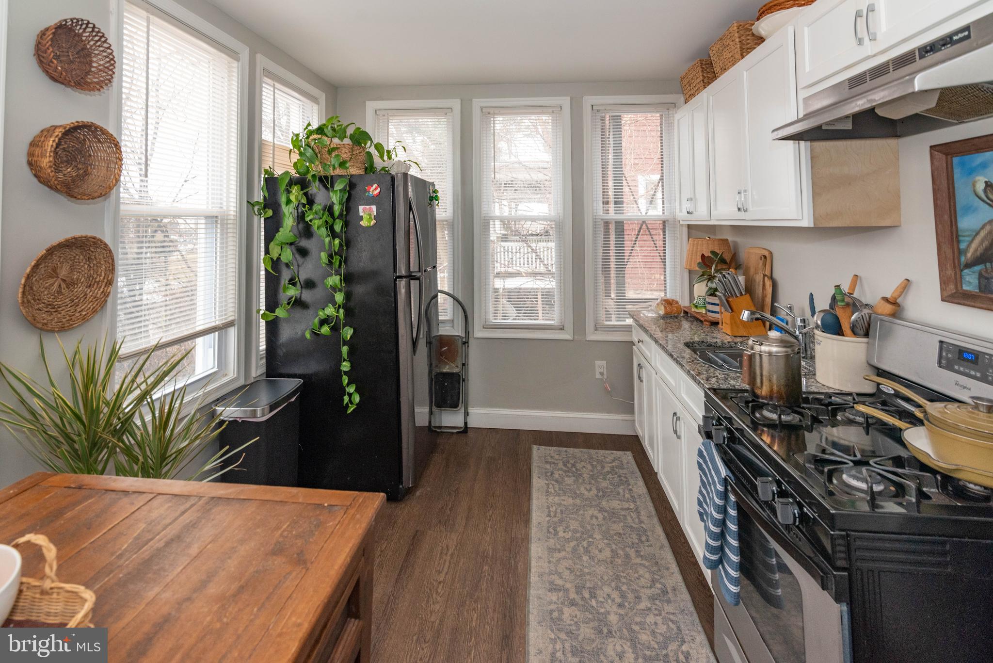 LIBERTY SQUARE - Commercial Sale