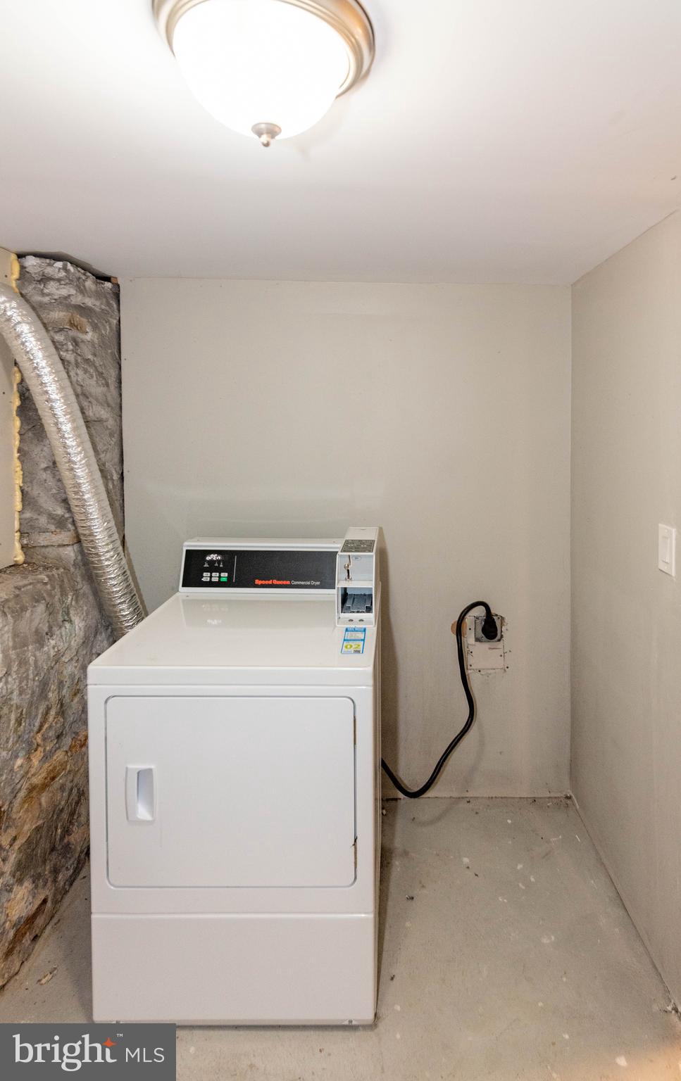 LIBERTY SQUARE - Commercial Sale