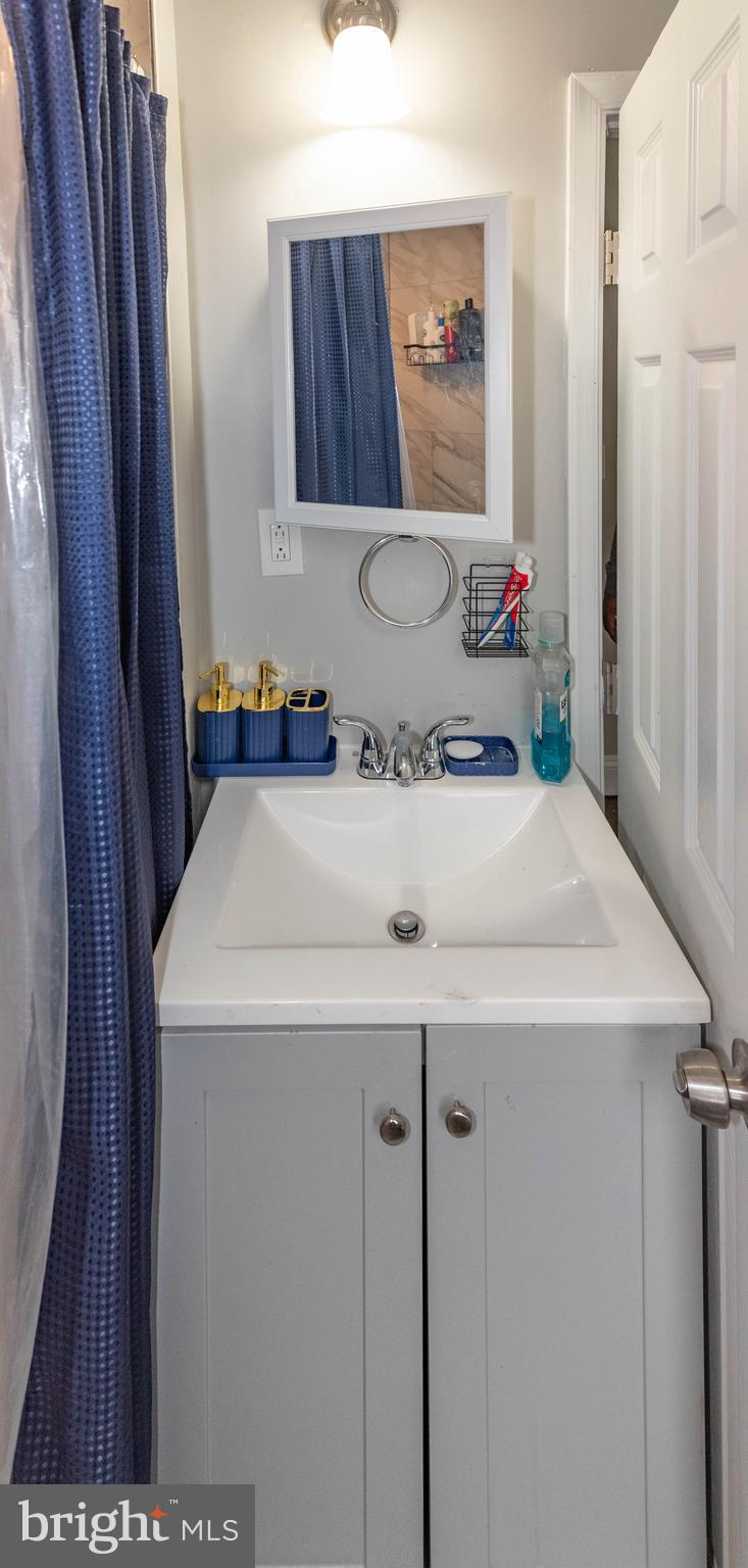 LIBERTY SQUARE - Commercial Sale