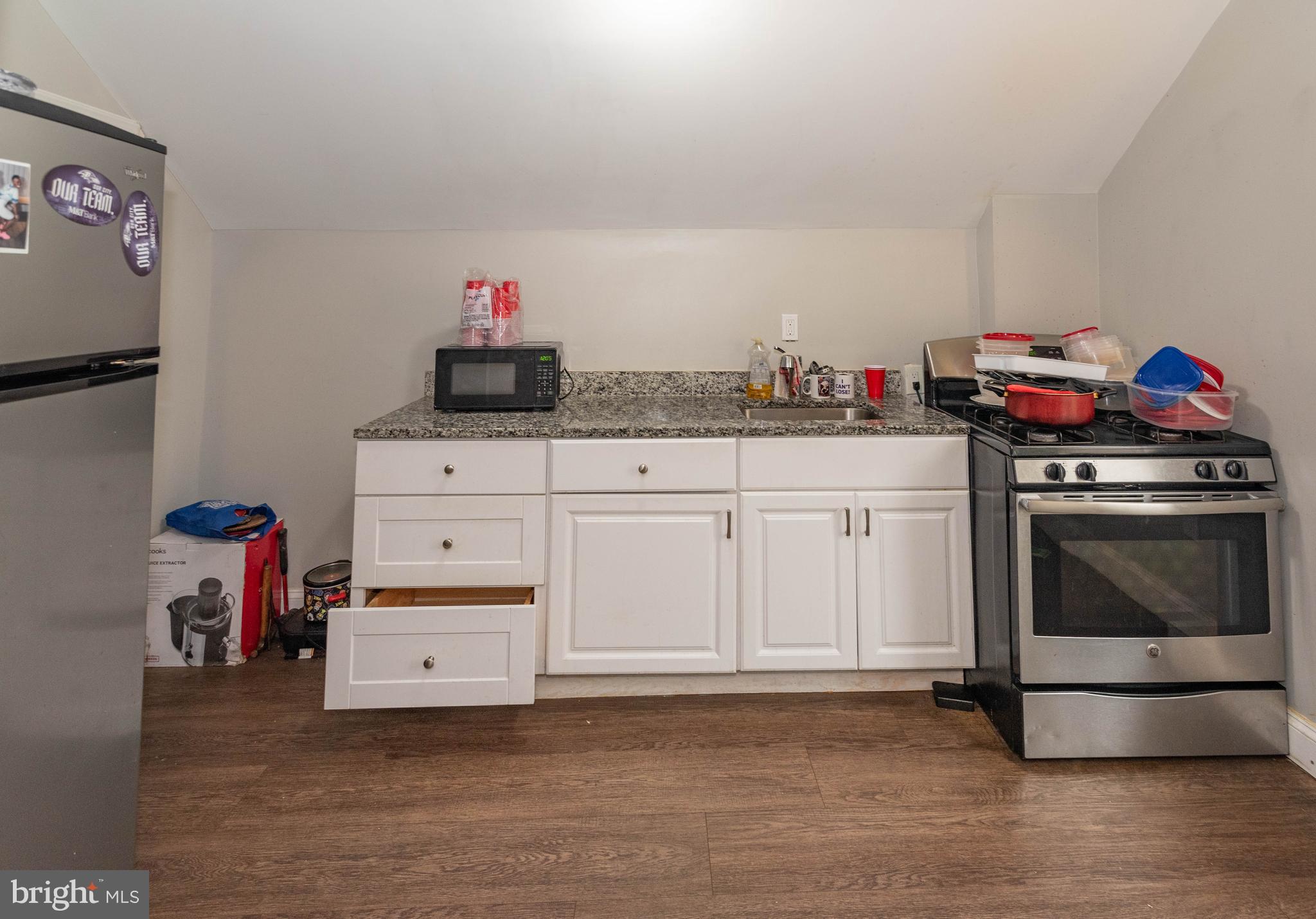 LIBERTY SQUARE - Commercial Sale