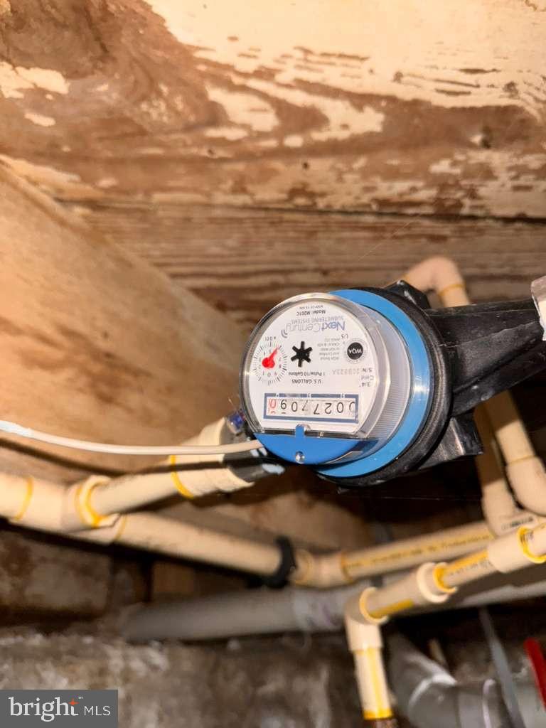 LIBERTY SQUARE - Commercial Sale