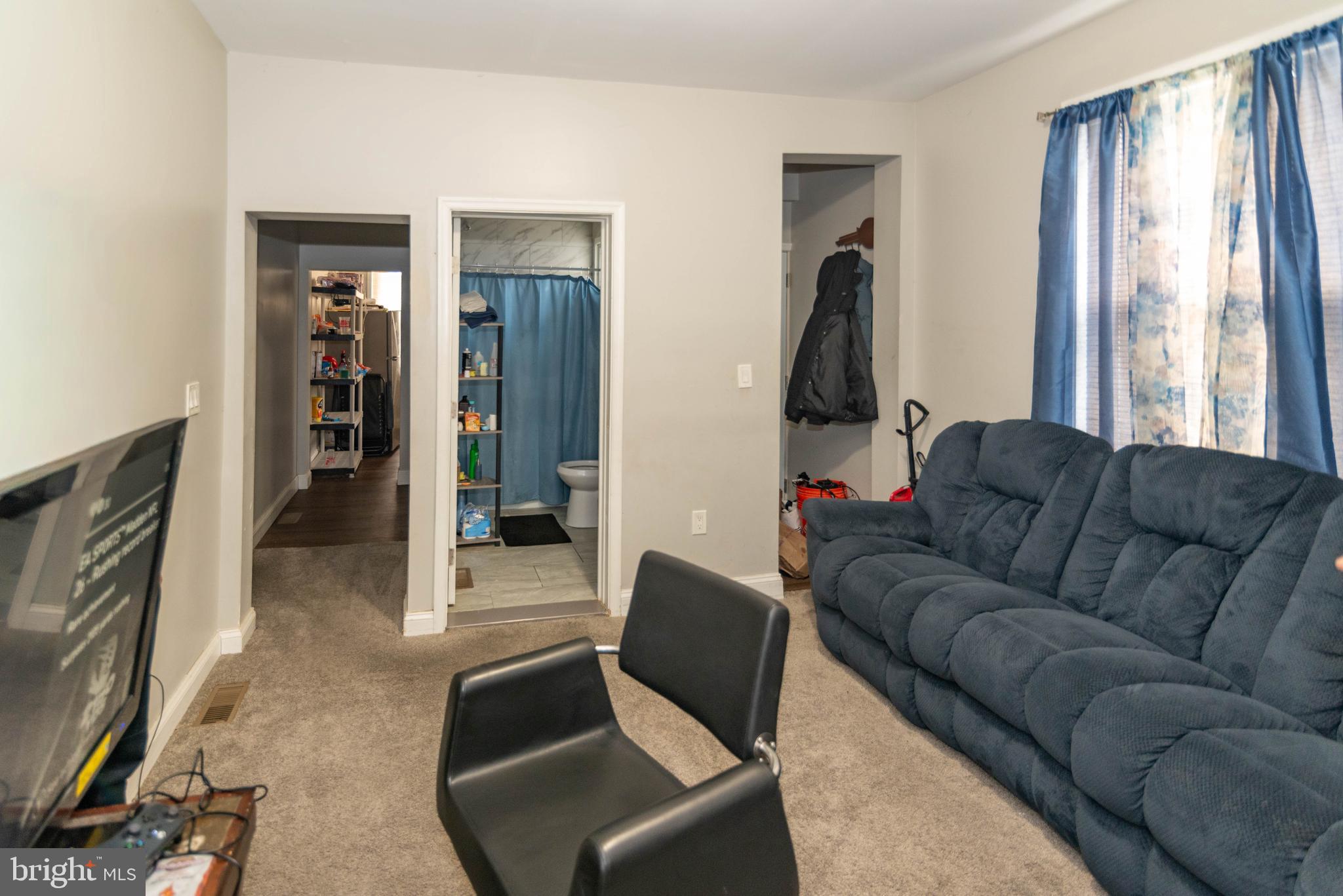 LIBERTY SQUARE - Commercial Sale