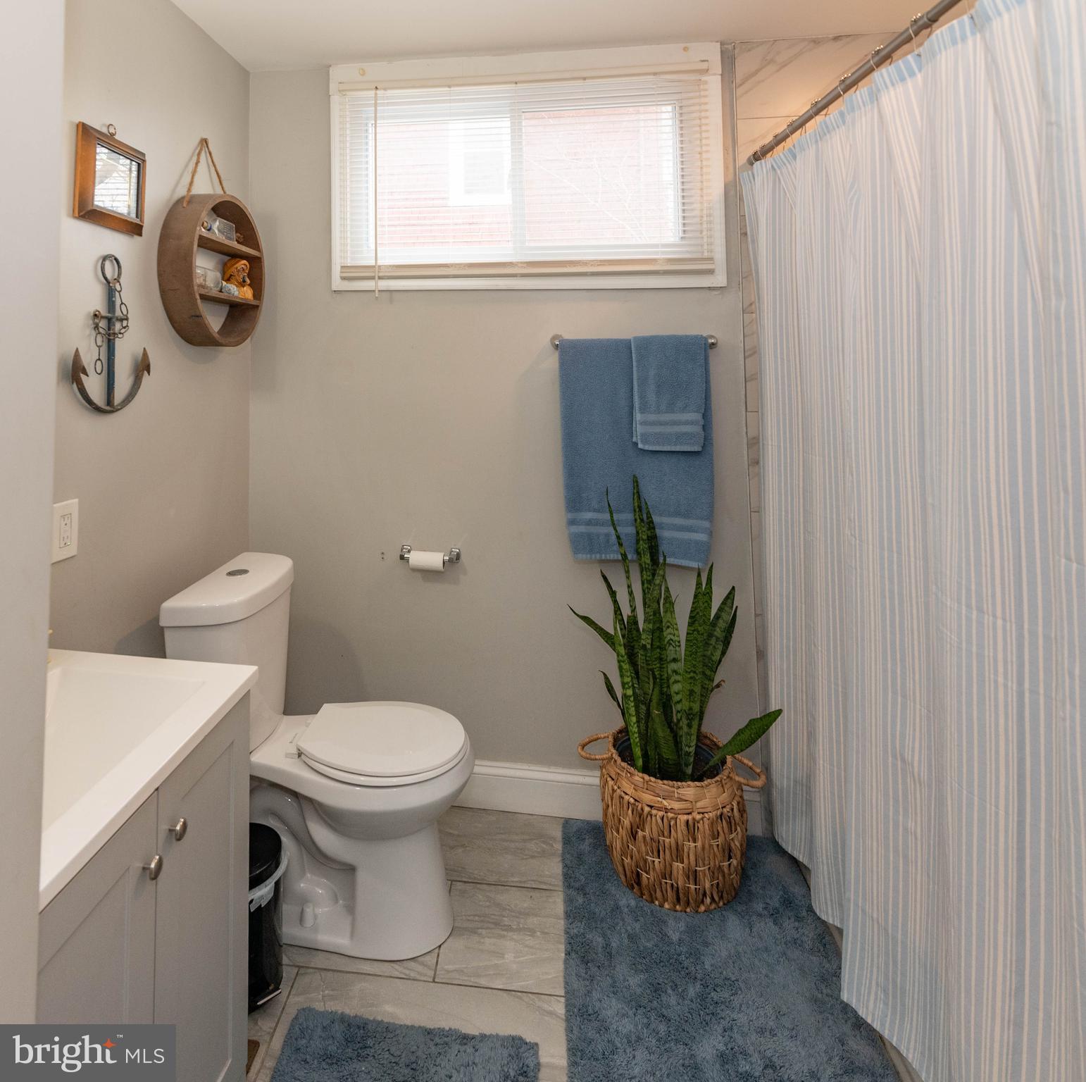 LIBERTY SQUARE - Commercial Sale