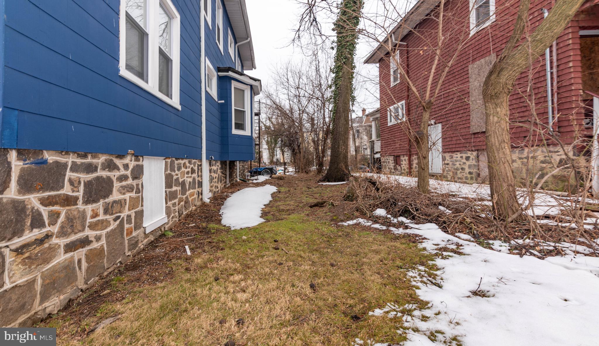 LIBERTY SQUARE - Commercial Sale