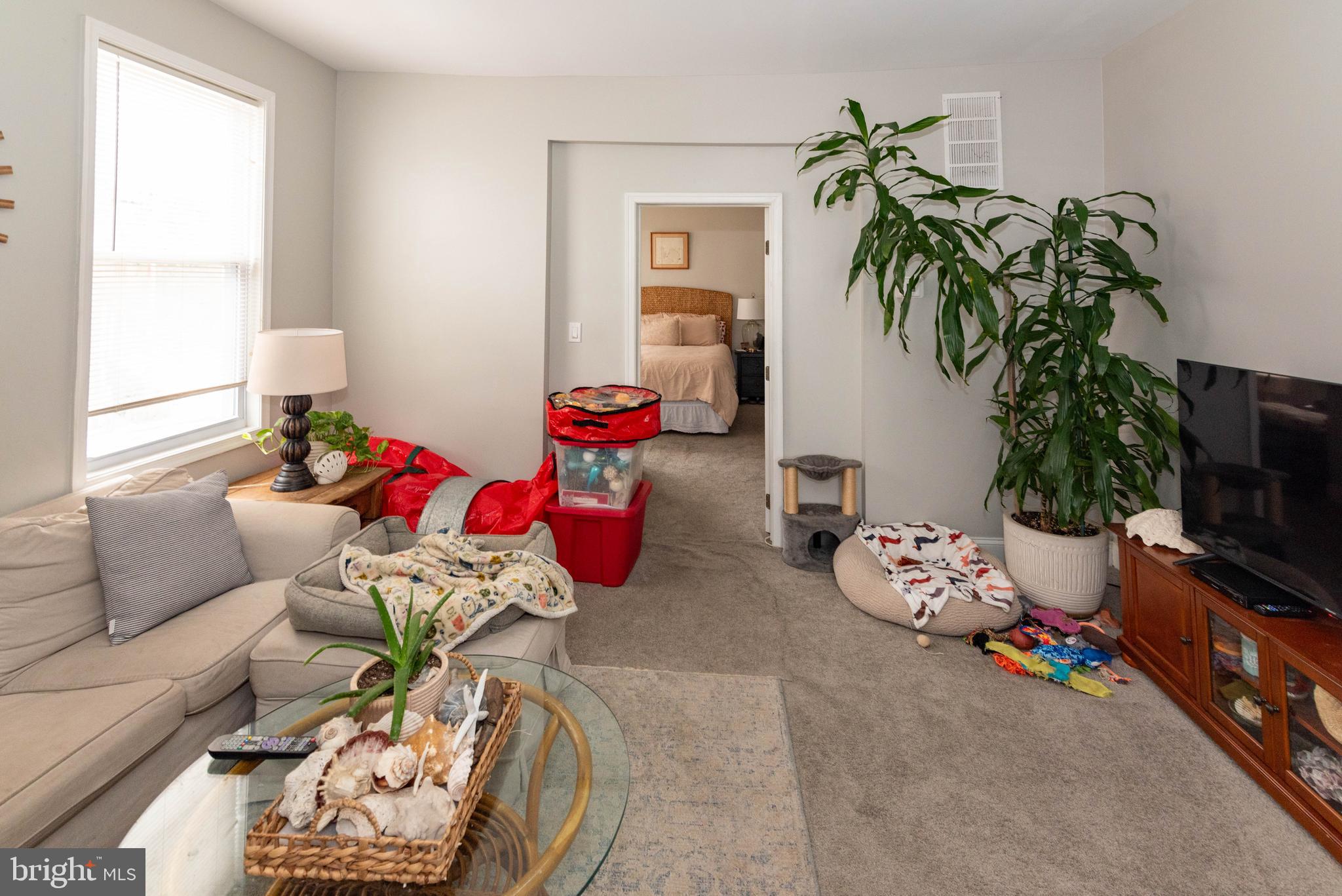 LIBERTY SQUARE - Commercial Sale