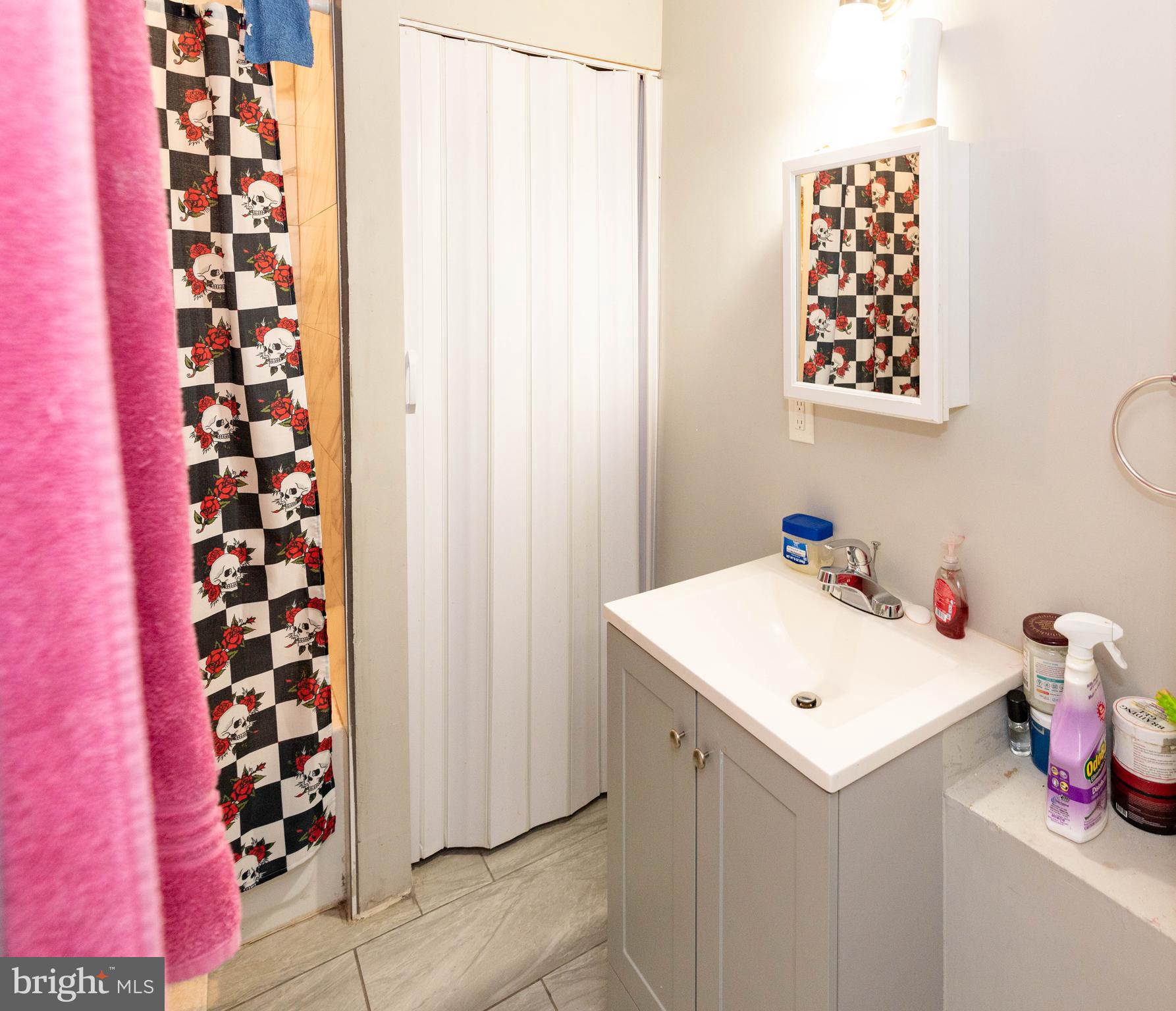 LIBERTY SQUARE - Commercial Sale