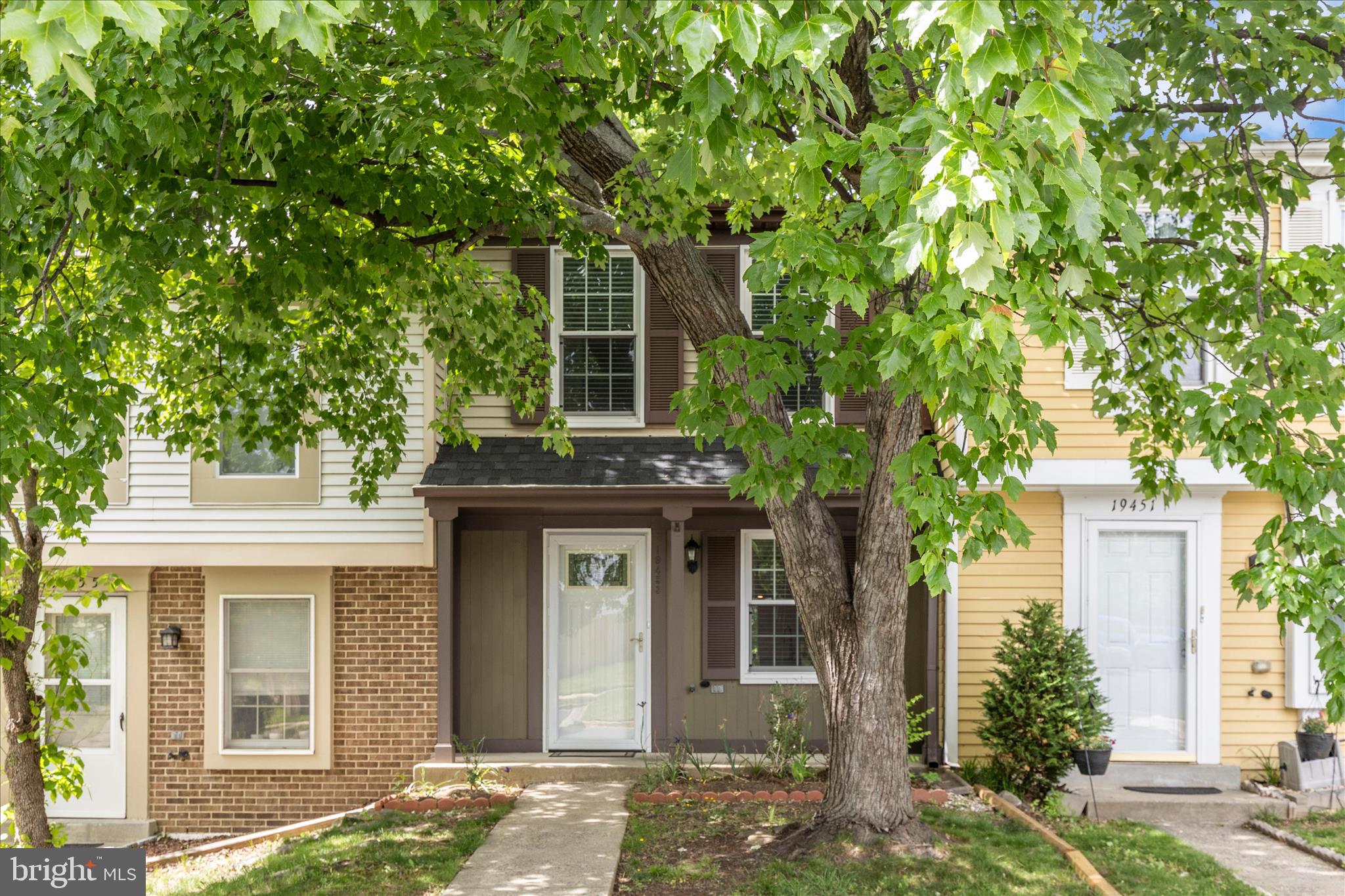 MIDDLEBROOK COMMONS - Residential
