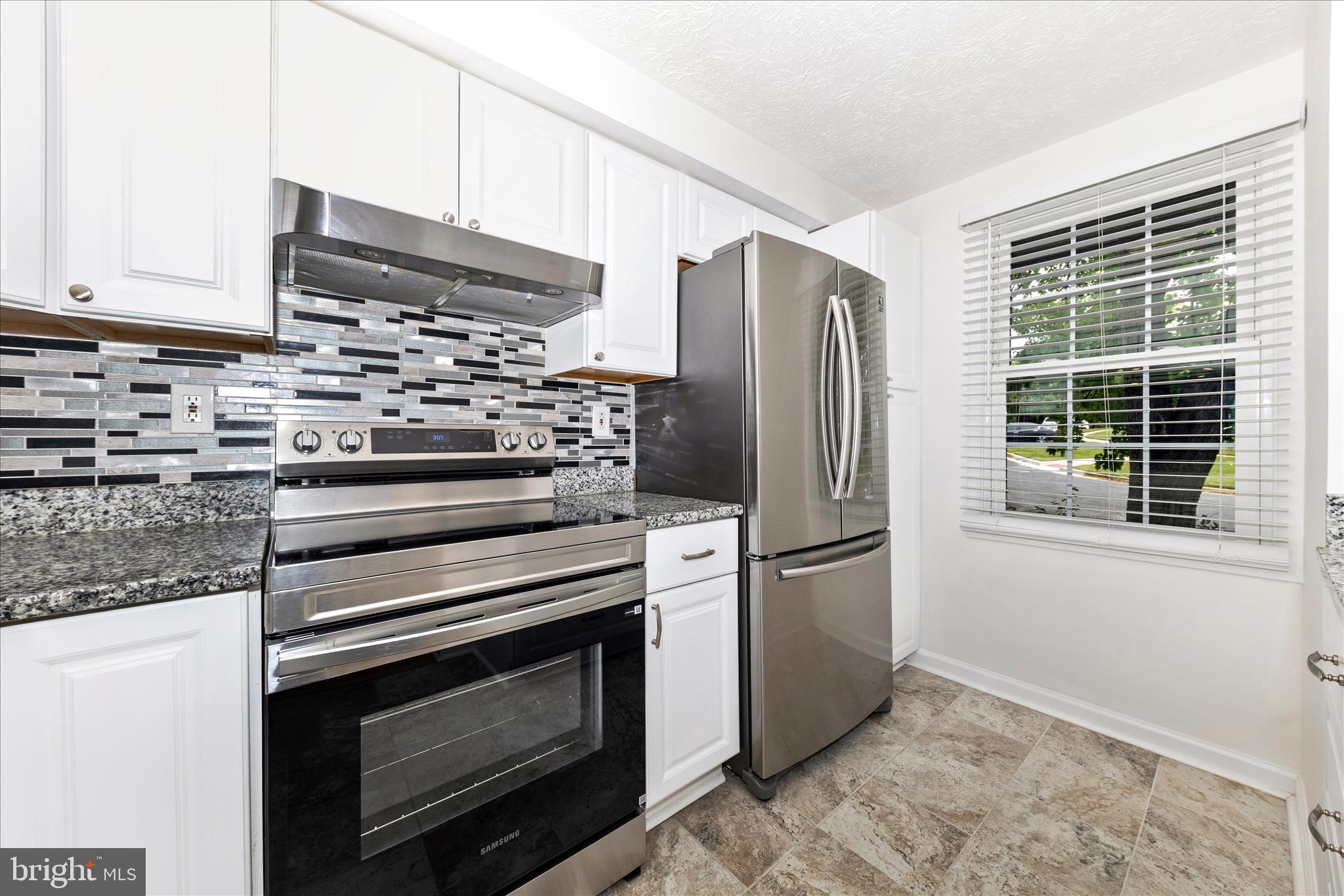 MIDDLEBROOK COMMONS - Residential
