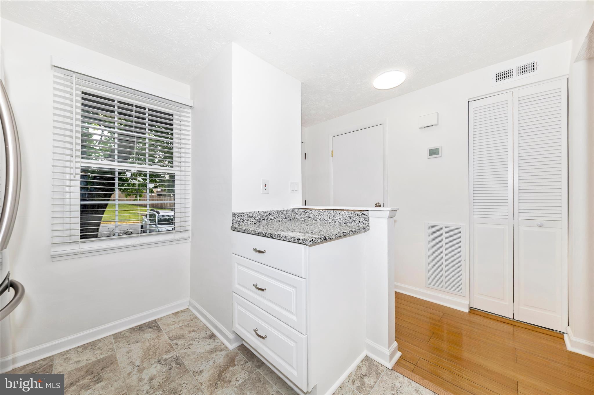 MIDDLEBROOK COMMONS - Residential