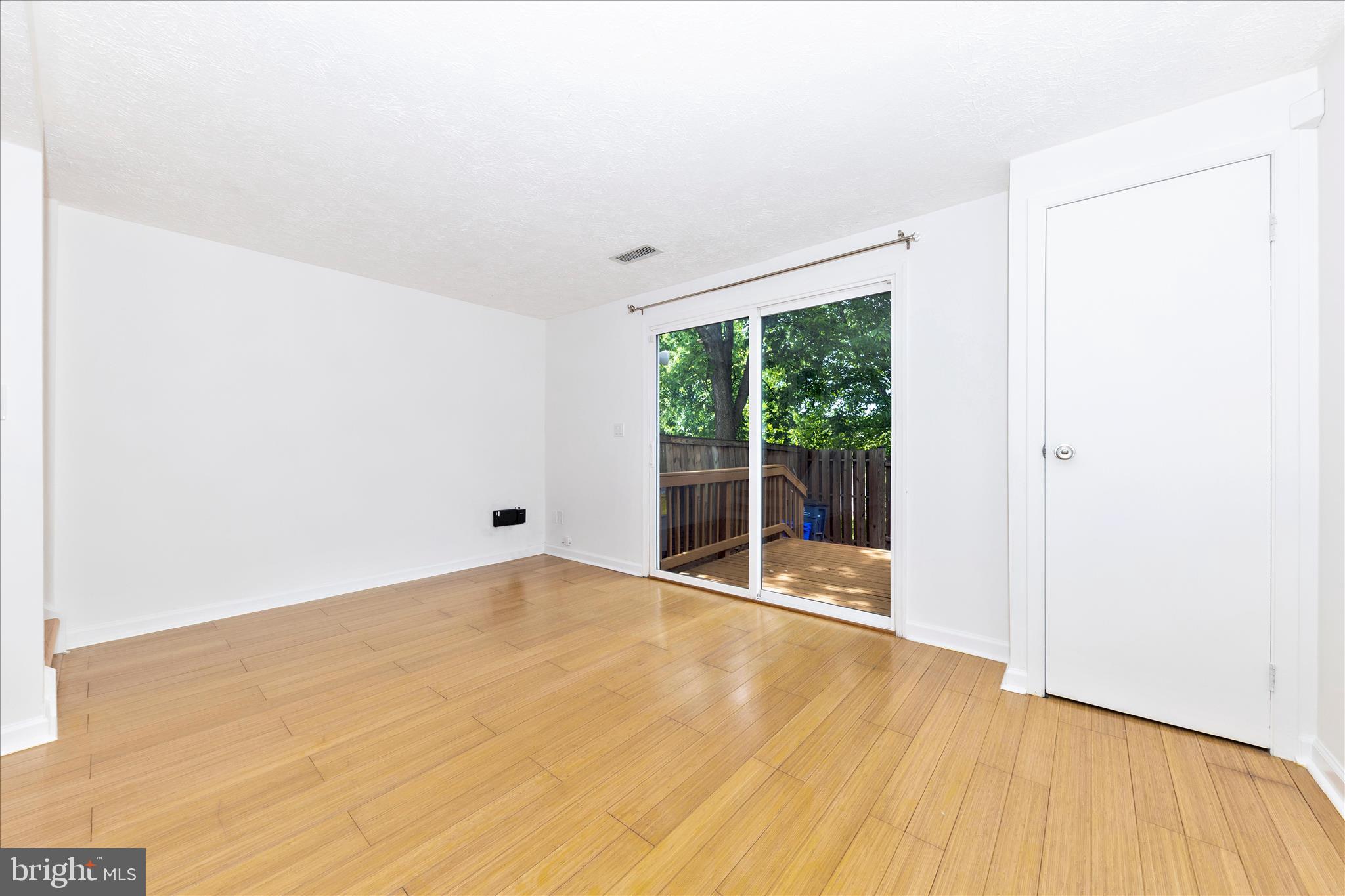 MIDDLEBROOK COMMONS - Residential