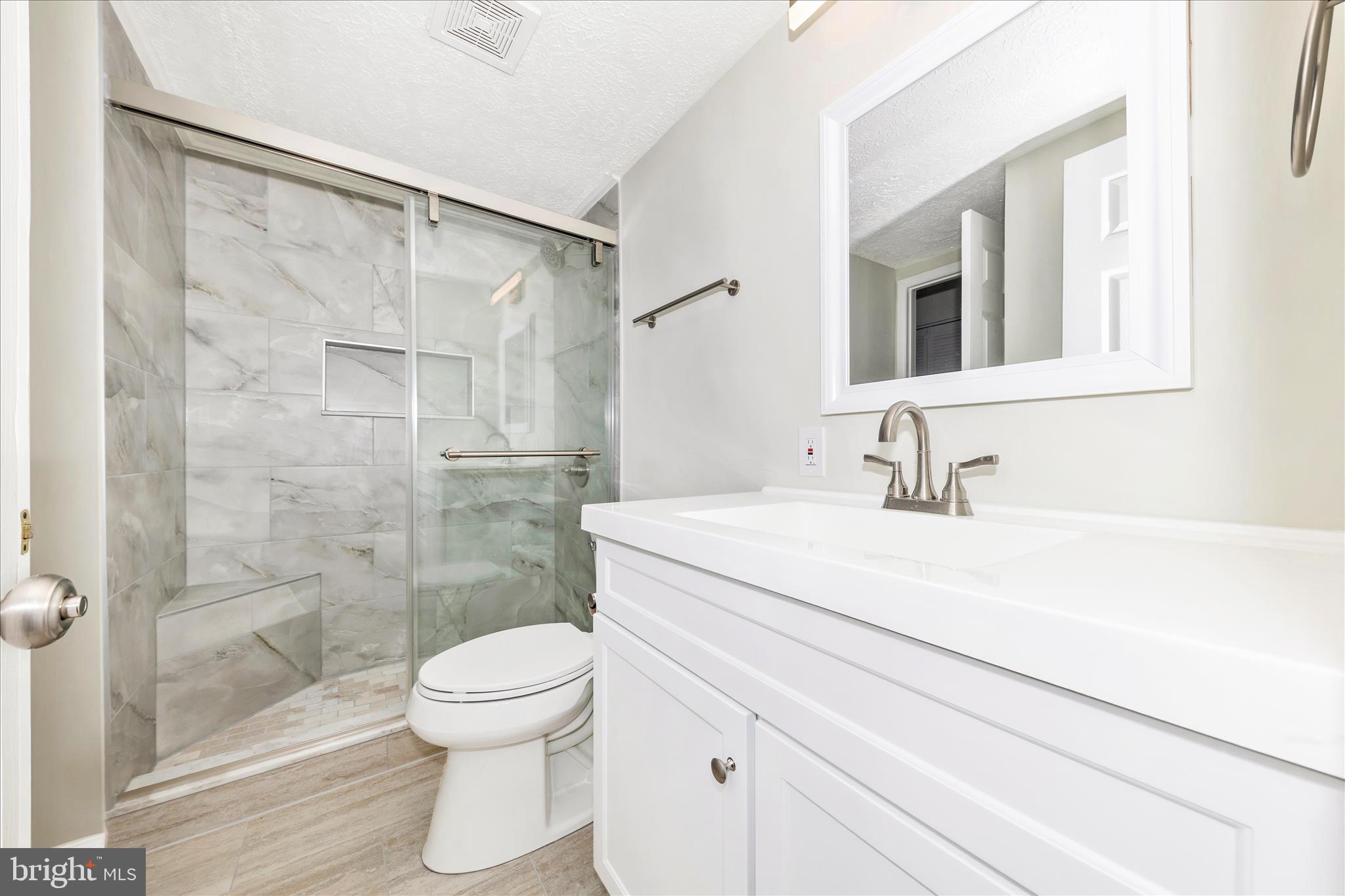 MIDDLEBROOK COMMONS - Residential