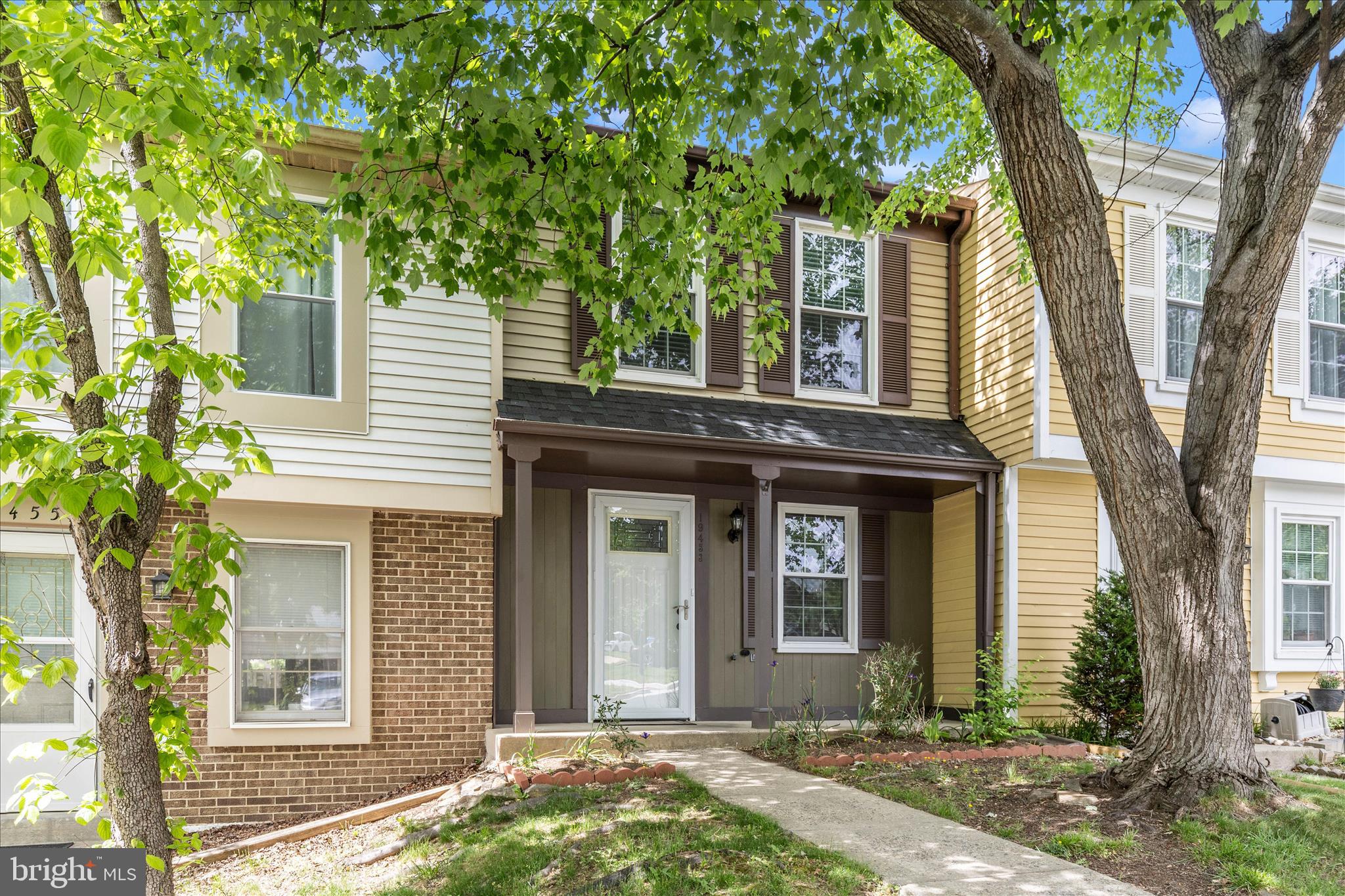 MIDDLEBROOK COMMONS - Residential