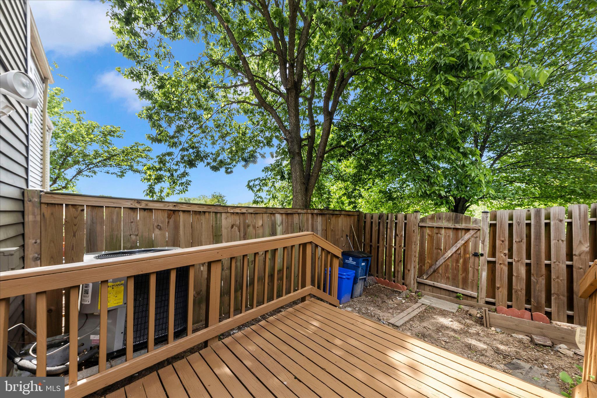MIDDLEBROOK COMMONS - Residential