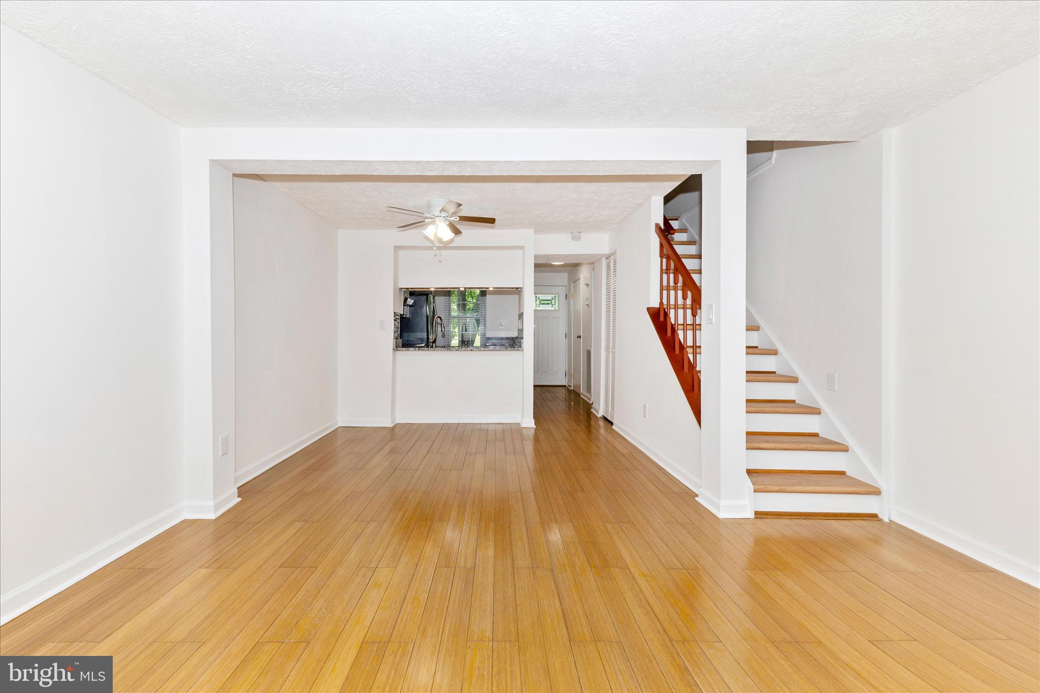 MIDDLEBROOK COMMONS - Residential