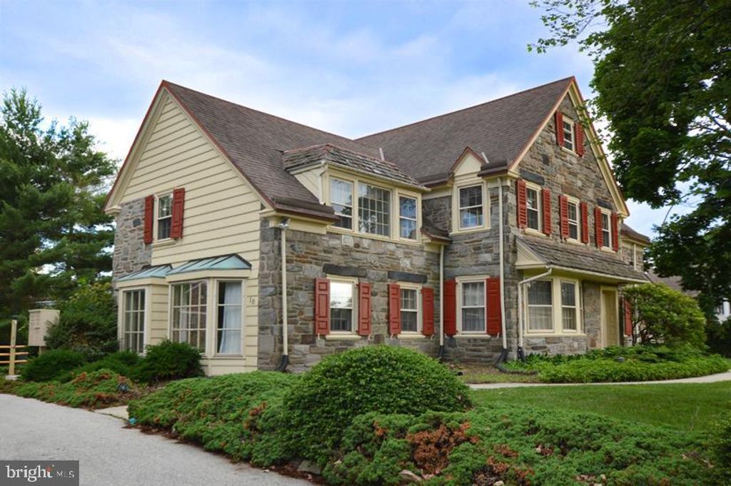 Photo of 10 Beatty Road #101, MEDIA, PA 19063 (MLS # PADE2088194)