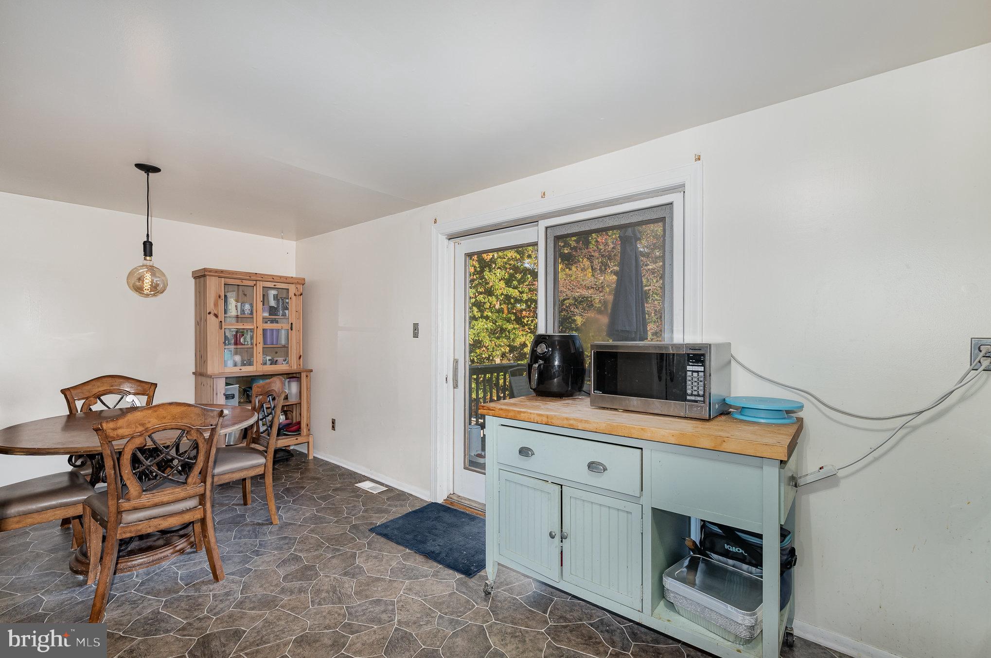 TOWN AND COUNTRY - Residential