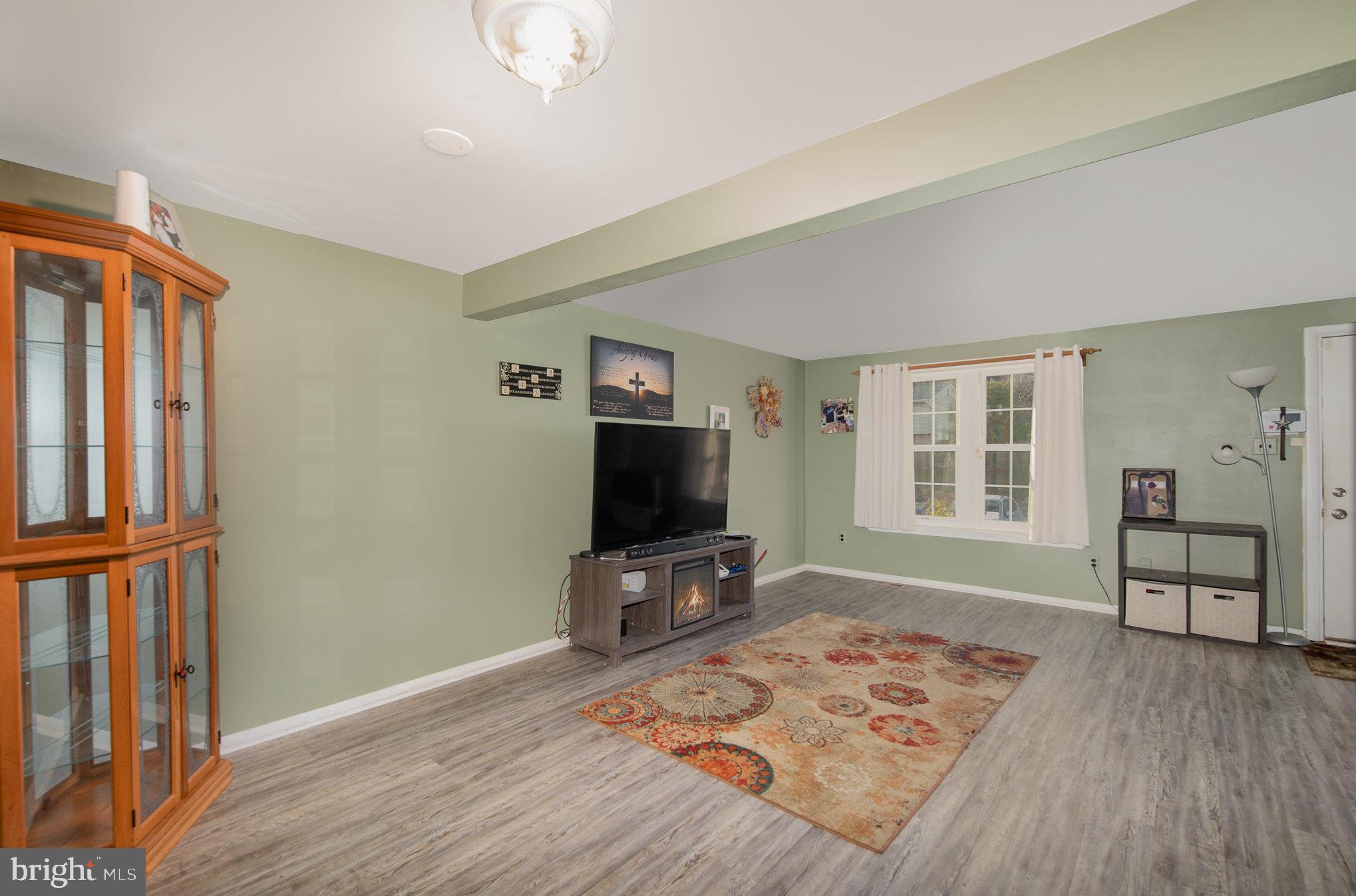 TOWN AND COUNTRY - Residential